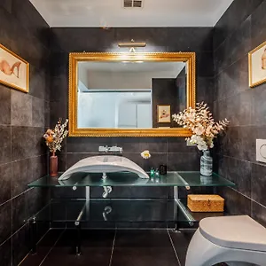 The Boutique - Iconic In Galleria Duomo With Private Parking Appartement Milan